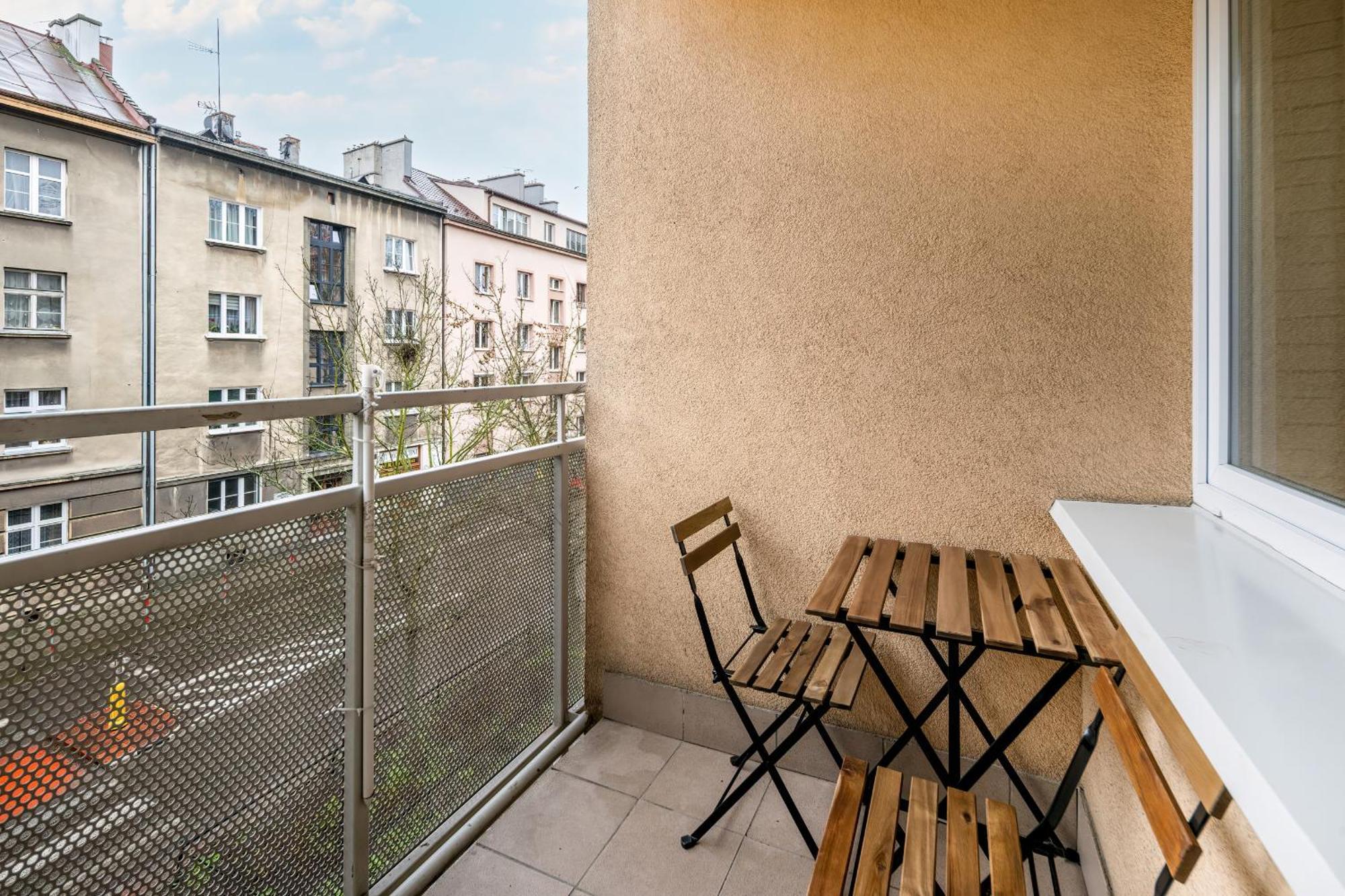 Apartament Beautiful With Balcony For 6 People In Cracow By Renters Kraków